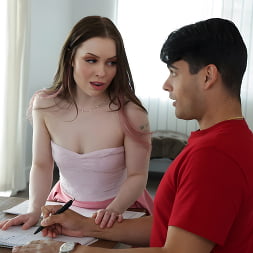 Haley Spades in 'Nubiles' Its Time To Make A Move On Your Stepsis - S41:E10 (Thumbnail 3)