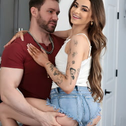 Nikki Nicole in You Clean Ill Cum - S48:E18 (Photo 8) Nikki Nicole in 'Nubiles' You Clean Ill Cum - S48:E18 (Thumbnail 8)
